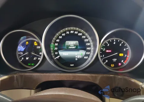 2014 Mercedes-Benz E 350 z USA, uszkodzony, nr VIN WDDHF5KB1EA846688